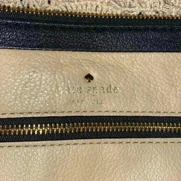 Kate Spade cream & black pebbled leather cross body - Picture 2 of 8